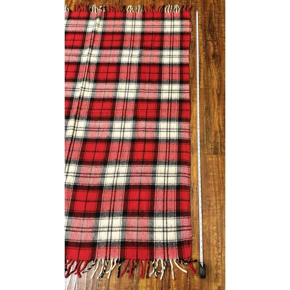 Vintage 62x52” Faribo Plaid Fluff-Loomed Faribault, MN Made in USA Wool Blanket